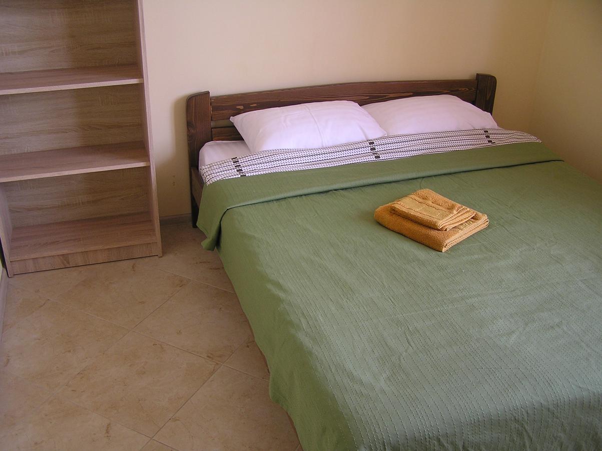 Orange Guest Rooms Odessa Esterno foto